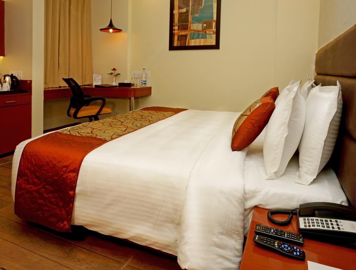 Amalfi Grand Hotel Patna  Ruang foto