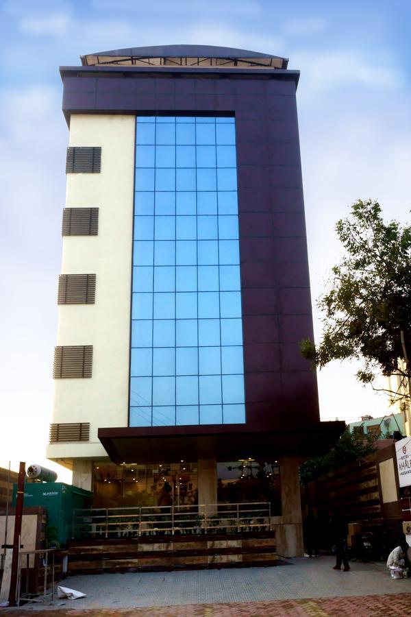 Amalfi Grand Hotel Patna  Ruang foto