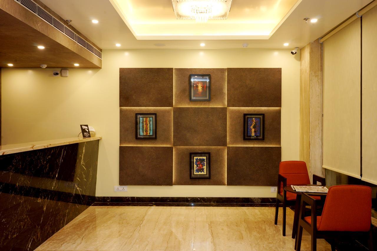 Amalfi Grand Hotel Patna  Ruang foto