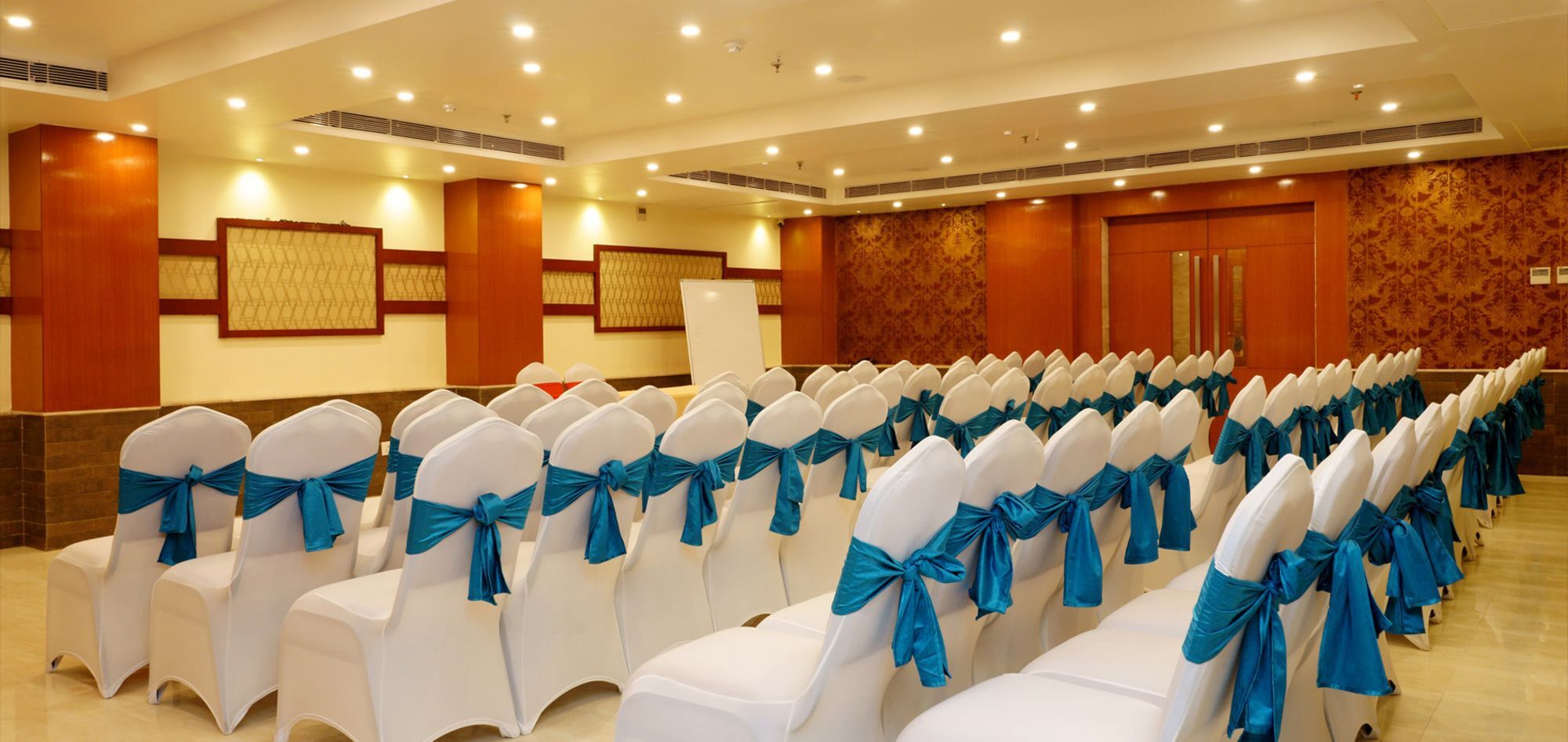 Amalfi Grand Hotel Patna  Bagian luar foto