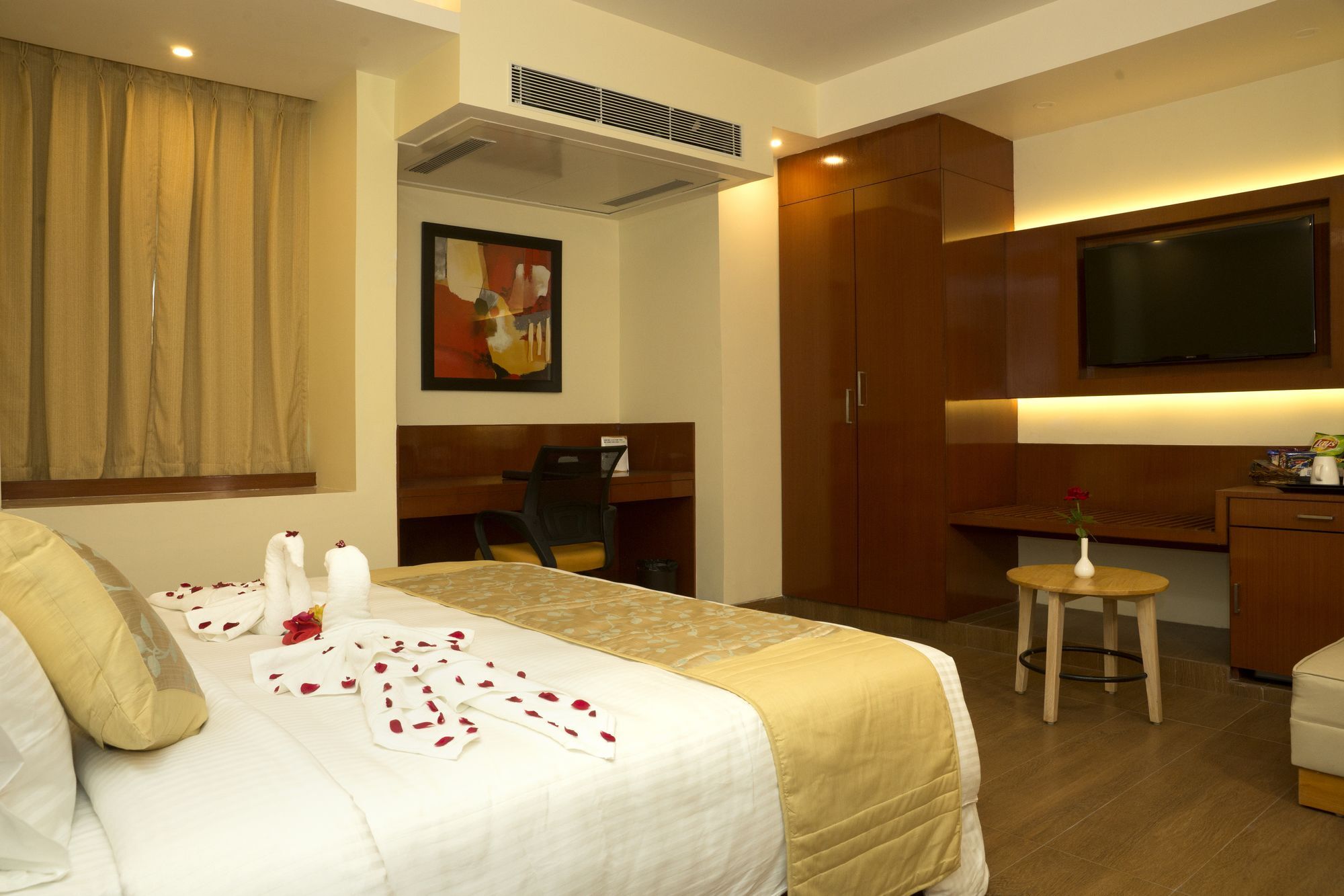 Amalfi Grand Hotel Patna  Bagian luar foto